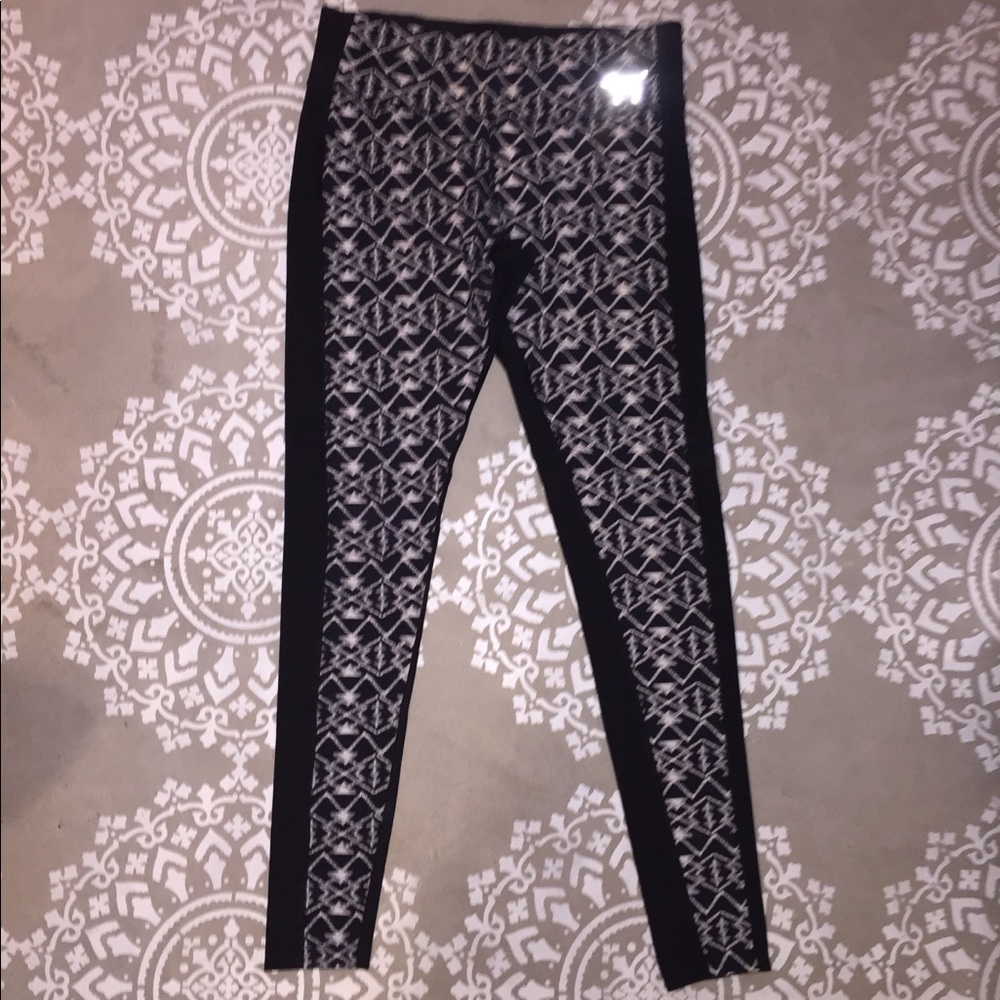 PINK Victoria’s Secret Leggings